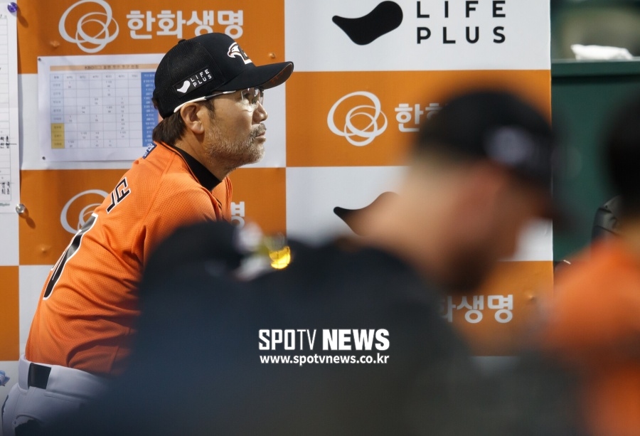 [SPO 이슈] 한용덕과 한화, 리빌딩도 성적도 못 잡은 '새드 엔딩'