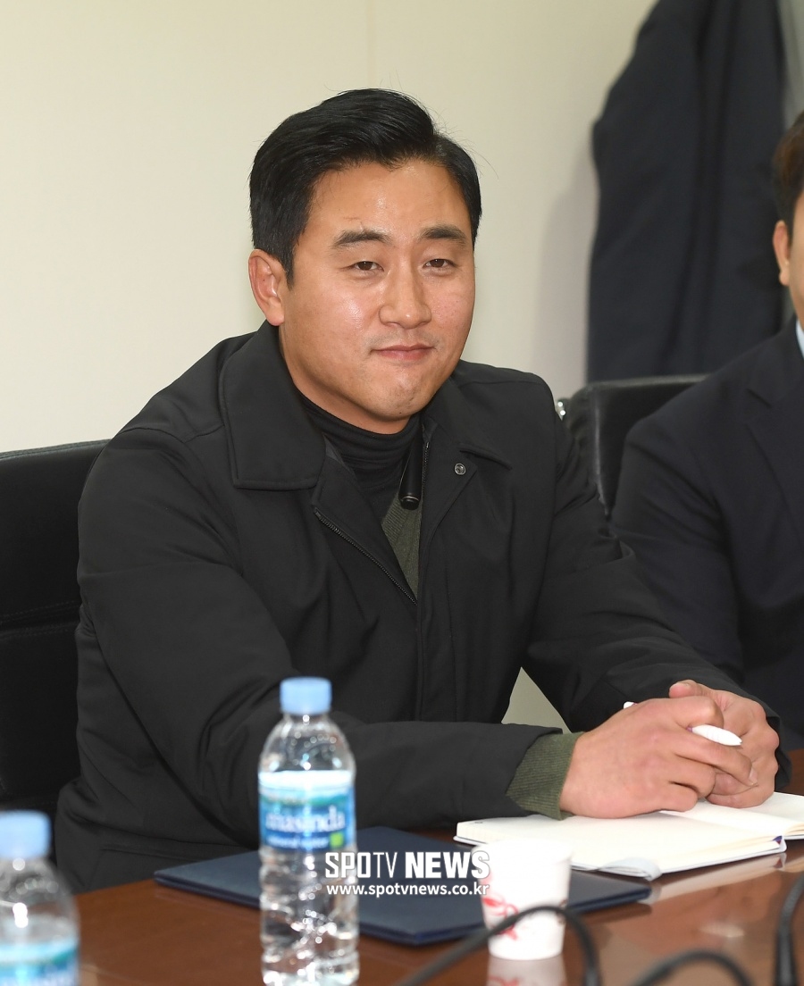 [오피셜] 한화, 잔여 시즌 감독대행 최원호 퓨처스 감독 선임
