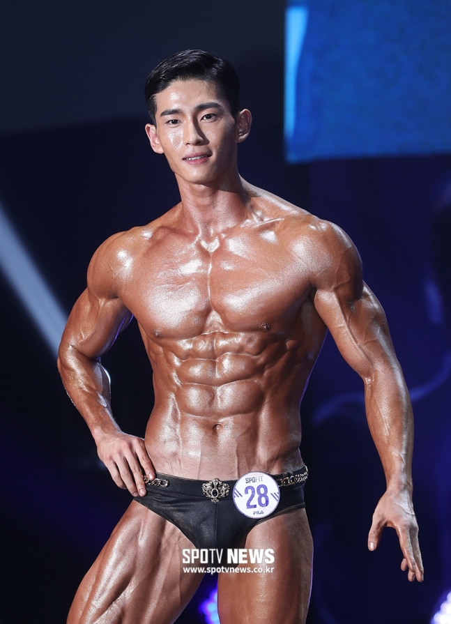 왜소한 소년, 피트니스 별이 되다…"SPOFIT 2연패가 목표"