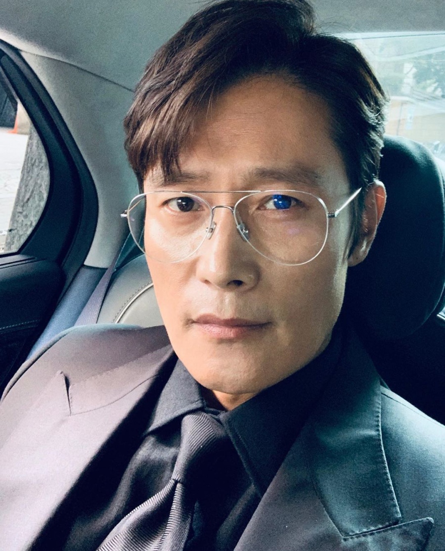 이병헌, ♥이민정이 셀카연습하랬는데…꿋꿋한 슈트 셀카 비주얼