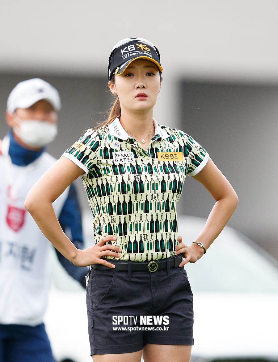 [스토리S] 우승 노리는 오지현, 실력만큼 돋보이는 각선미