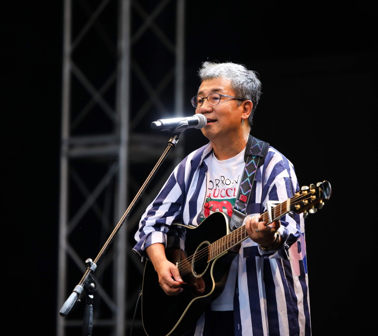 '가요계 레전드' 위일청, 40주년 앨범 '들꽃같은 인생' 발표