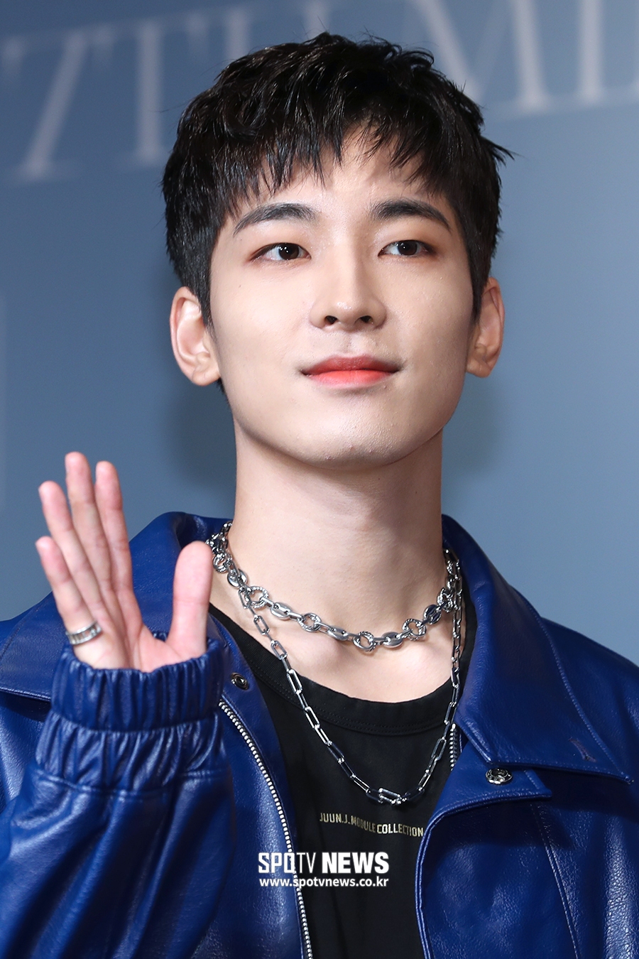 [포토S] 세븐틴 원우, '더 멋있어졌죠?'
