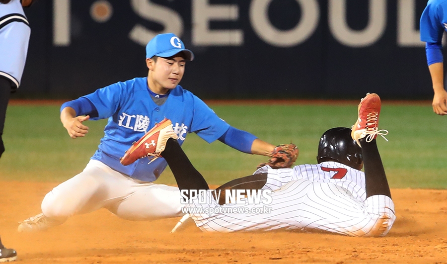 [포토S] 도루 실패하는 김해고 서준교