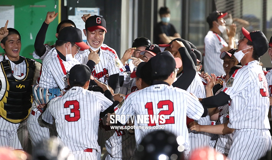 [포토S] 김해고, '9회 역전 실화냐!'