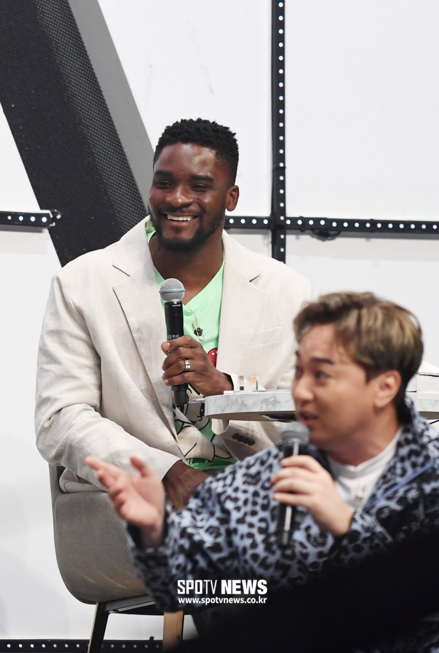 [LIVE 포토]샘 오취리 '탑골랩소디 외국인 경연자들 마음, 제가 대변해줄게요'