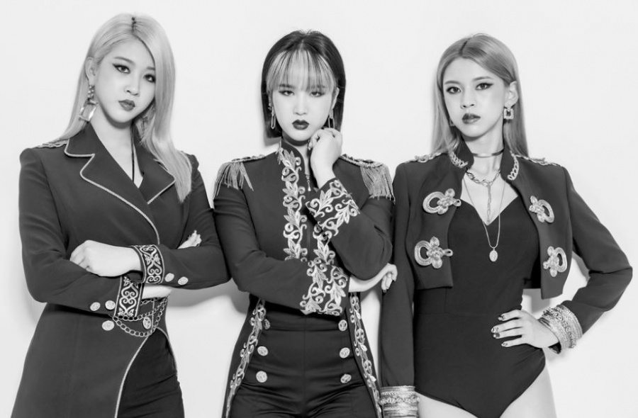 "'갓드아이'로 불렸으면"…써드아이, 제복입고 돌아온 '콘셉트 여신'[인터뷰S]