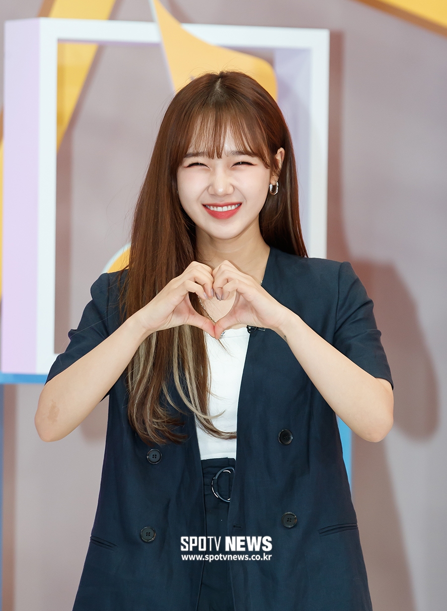 [포토S] 위키미키 최유정, 사랑스러운 눈웃음
