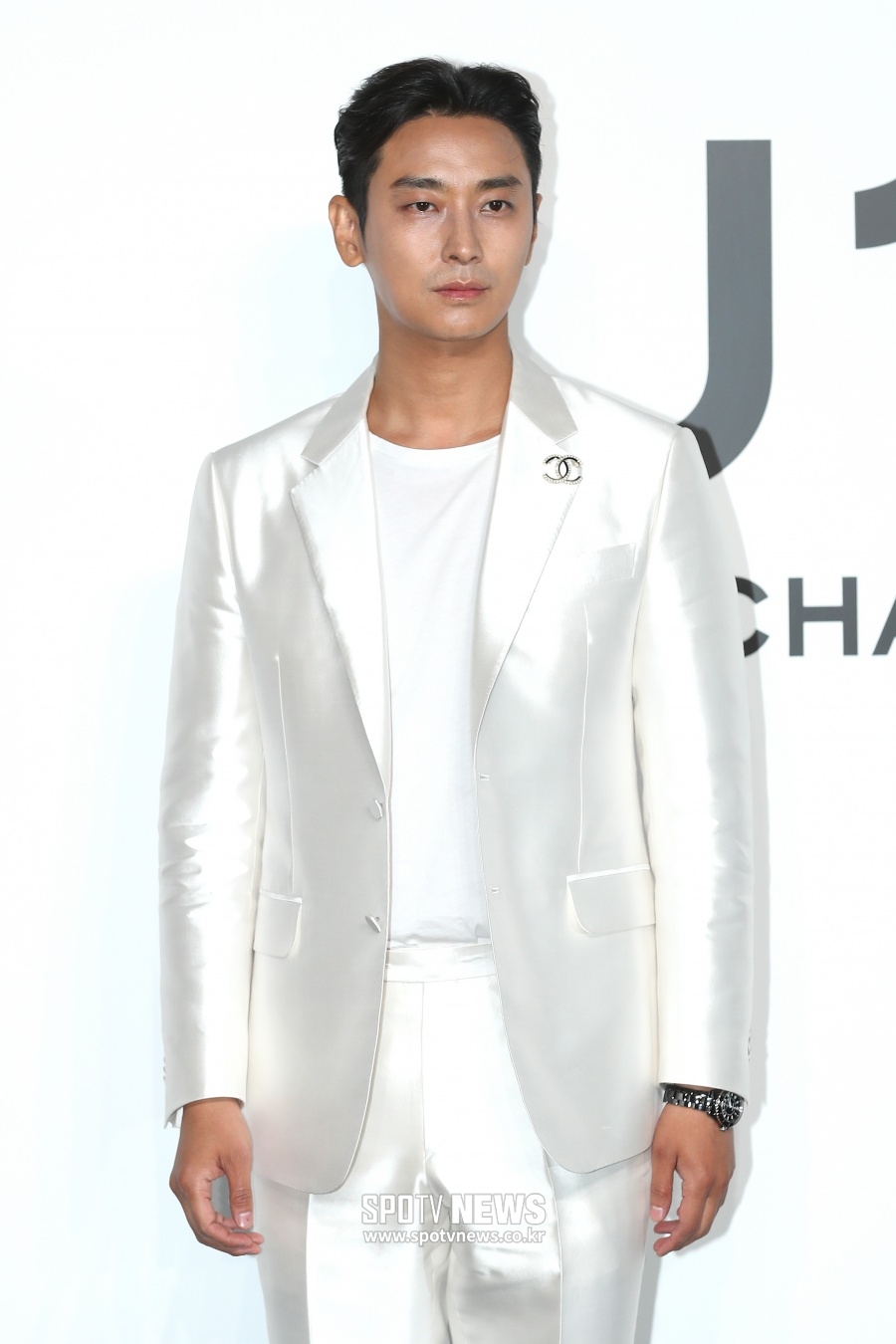 [단독]주지훈, 최고급 아파트 '나인원 한남' 입주…빅뱅 지드래곤-장윤정과 이웃