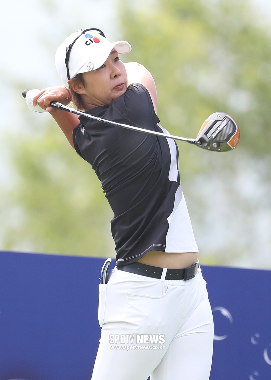[포토S] 박지영, 강력한 티샷