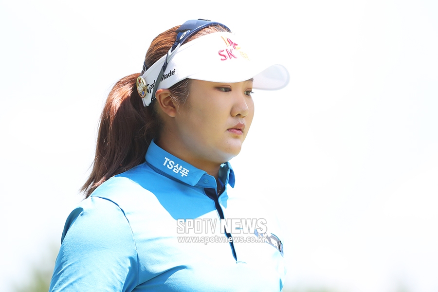 [포토S] 유해란, 시즌 첫 우승 노리는 슈퍼 루키