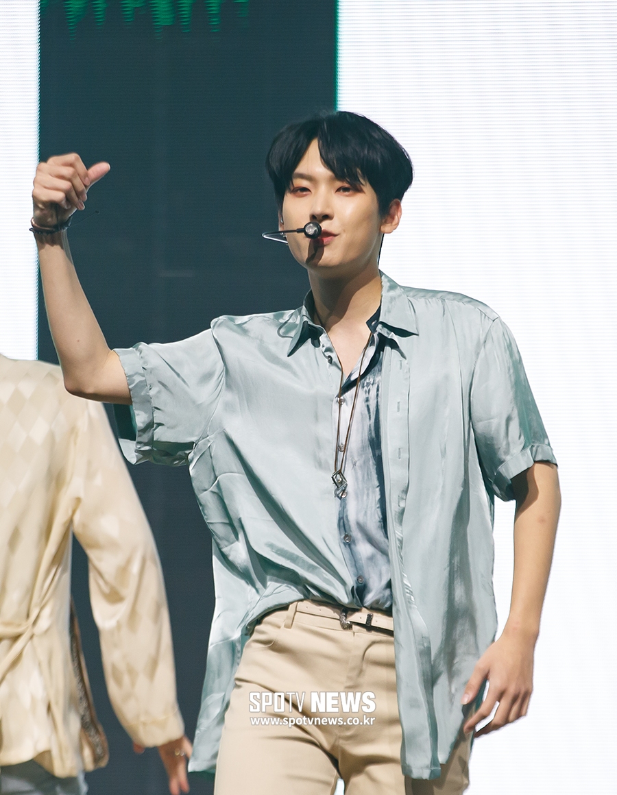 [포토S] 무대 펼치는 SF9 인성
