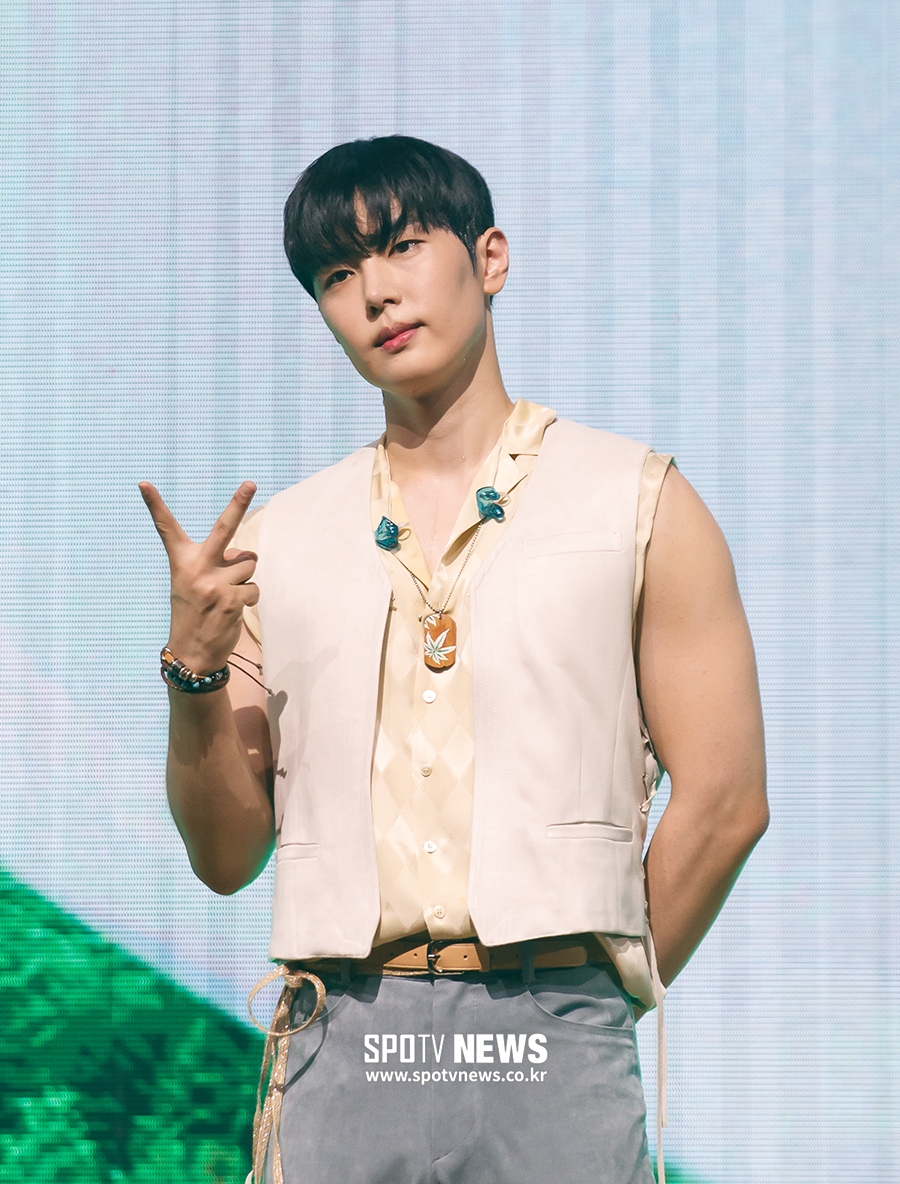 [포토S] SF9 재윤, '남자답게 돌아왔다'