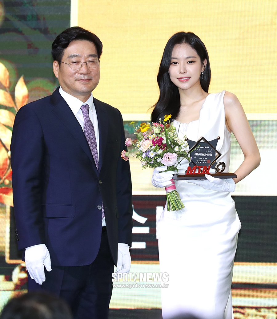 [포토S] 손나은, 그리스 여신 포스