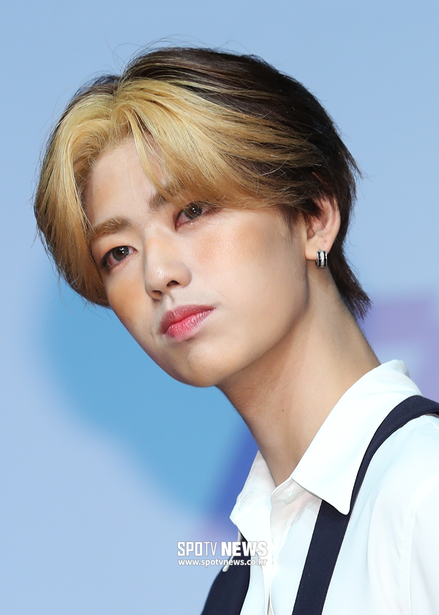 [포토S] 원더나인 정진성, 남자다움을 표현하고 싶었던 진한 볼터치