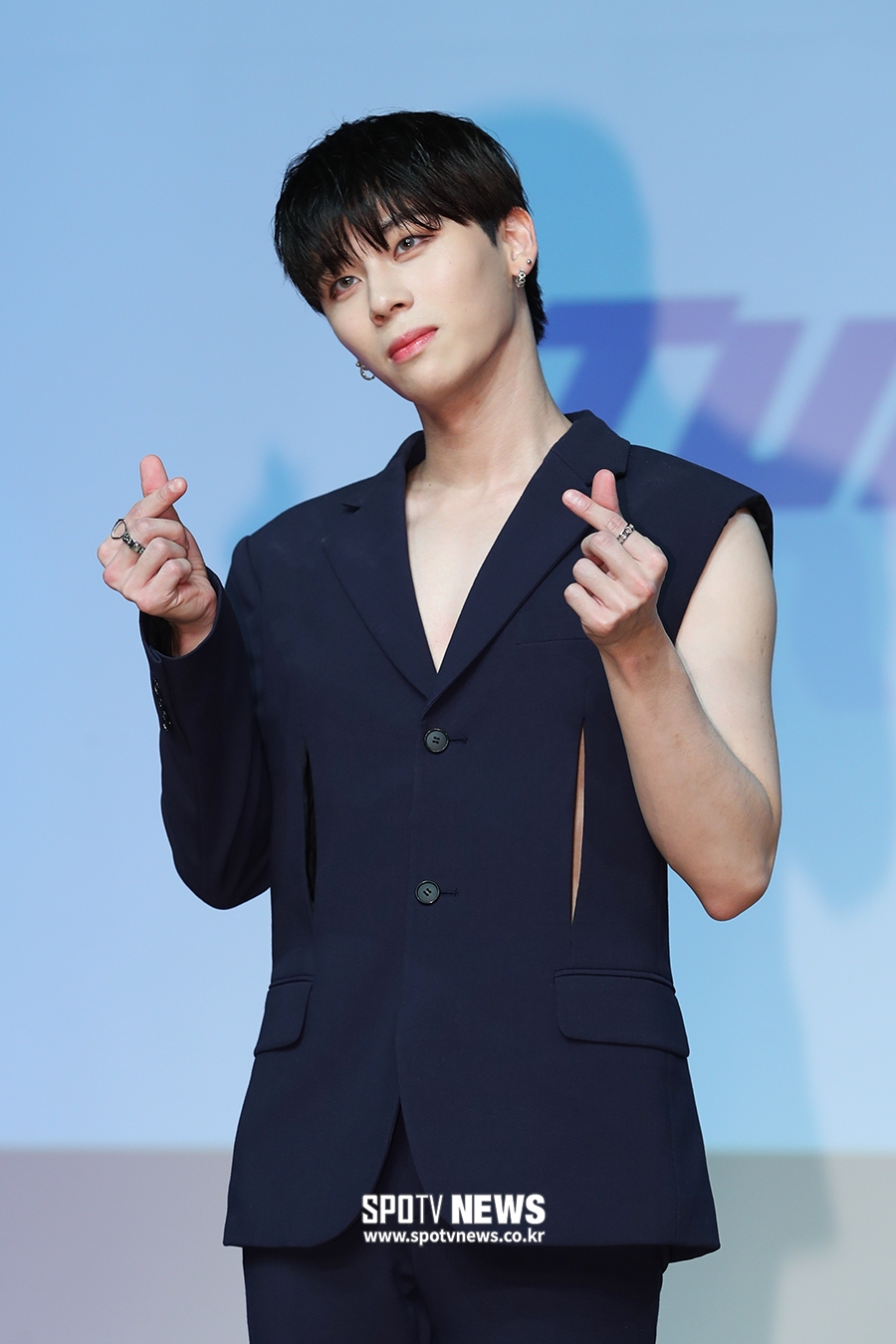 [포토S] 원더나인 김태우, 하트 뿅!