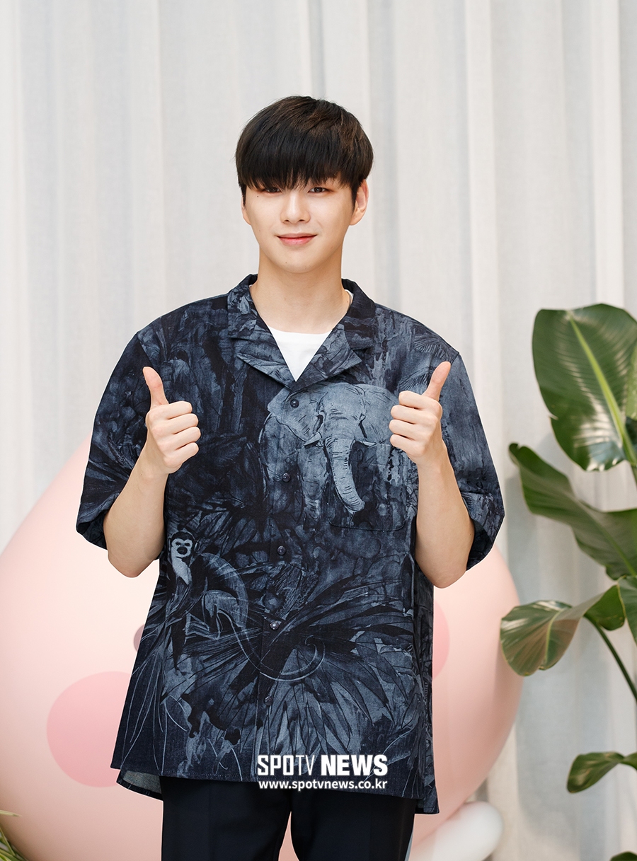 [포토S] 강다니엘, 시크한 미소