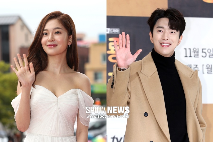 백진희♥윤현민, 차에서 커피 마시며 비밀데이트…4년차 커플의 '럽스타'