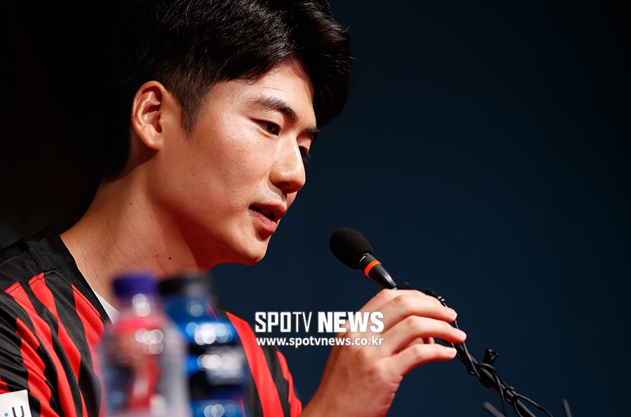 [포토S] 대표팀 복귀 질문에 난감해 하는 기성용