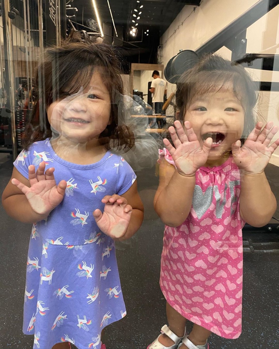 "아빠 힘내세요"…유승준, 3살된 예쁜 쌍둥이딸 응원에 애정폭발
