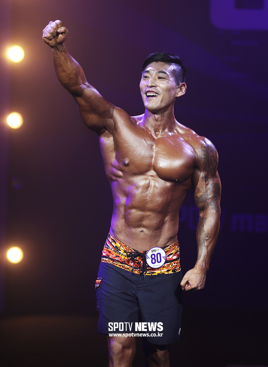 [포토S] '그랑프리 우승' 김시문, 주먹을 불끈!