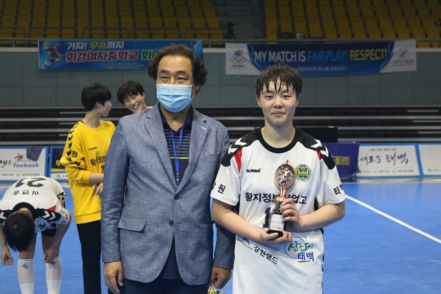 황지정산고 전국대회 2연패 이끈 백지현 "드래프트 아닌 대학교 가겠다"