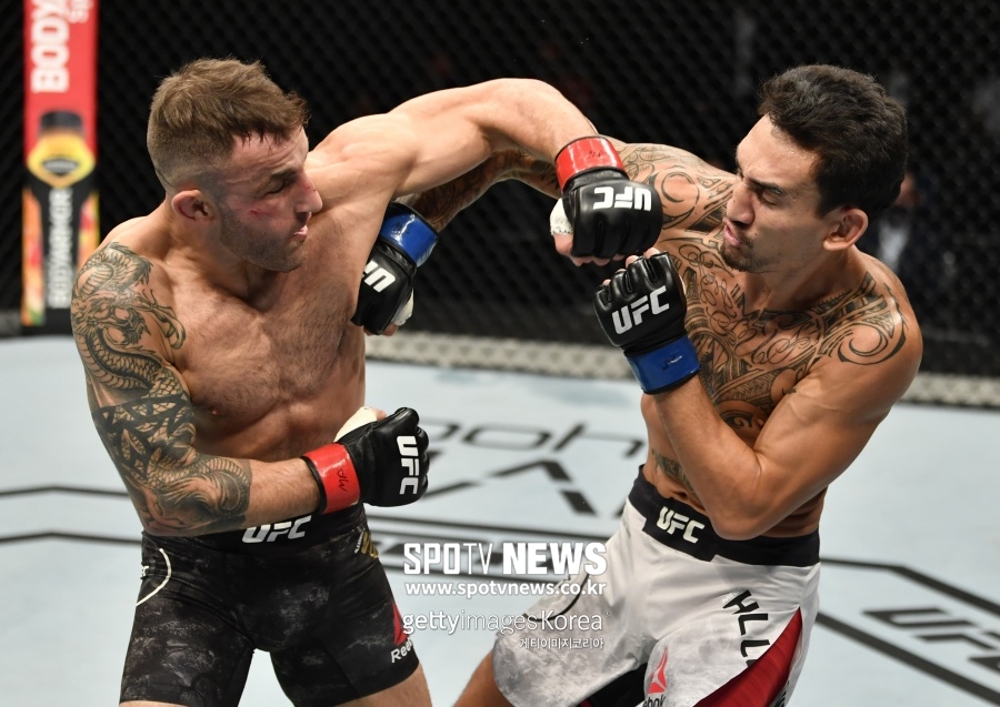 [오늘의 UFC(7/28)] "볼카노프스키 vs 할로웨이 3차전 가능성 있다"