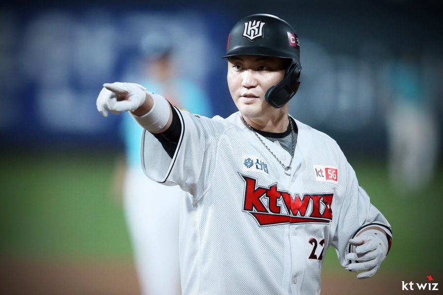 ‘장성우 없으면 안 돼’ 이강철의 미소, kt 숨은 보물 여기 있었네