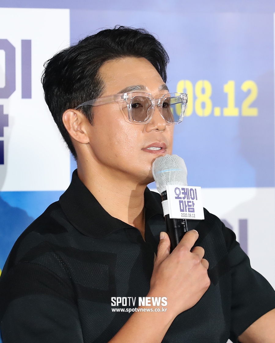 [포토S] 인사하는 배우 박성웅