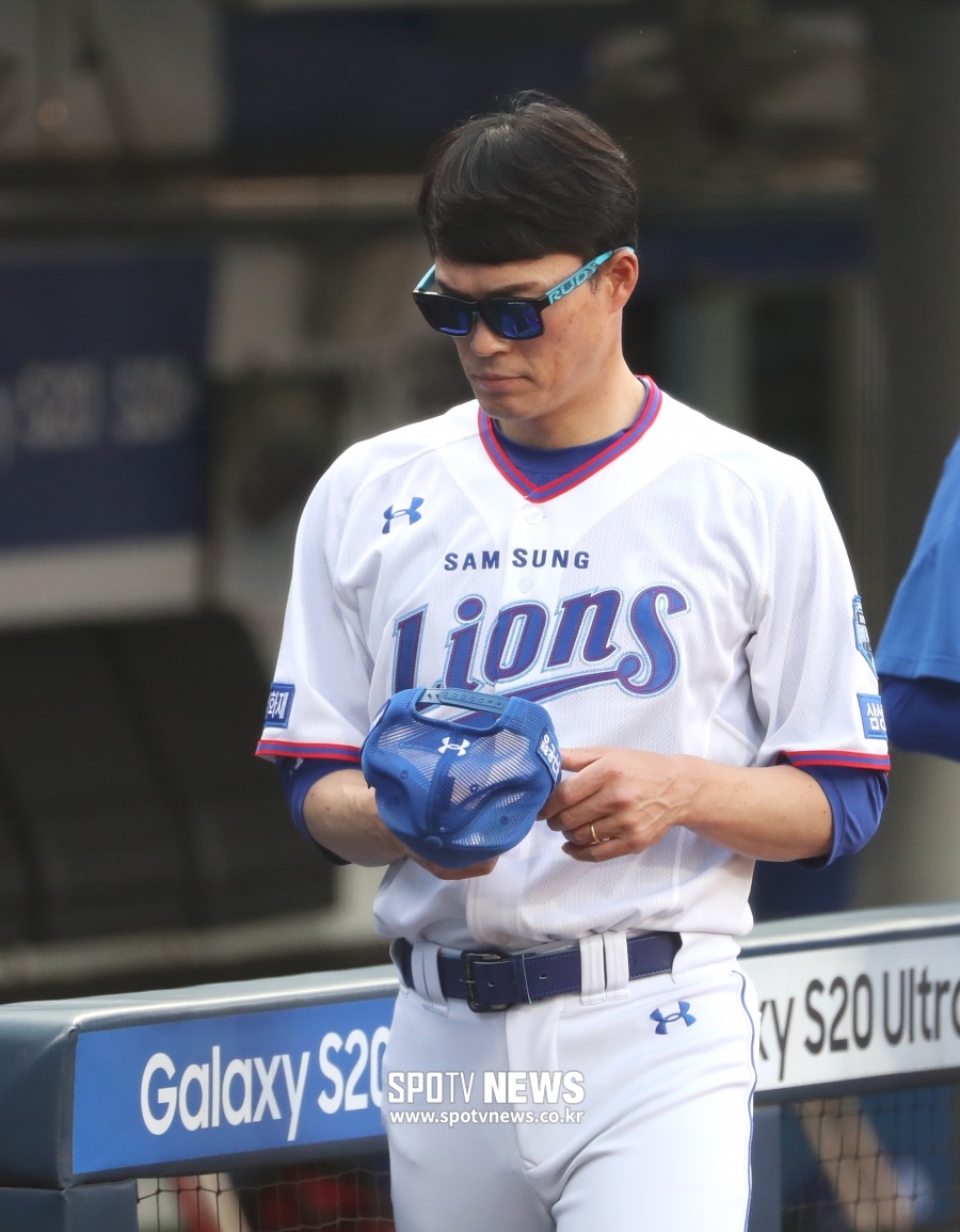 [박성윤의 삼성S노트] "재미·황당·말아 먹은" 반환점 돈 초짜 감독의 '일·일·일'