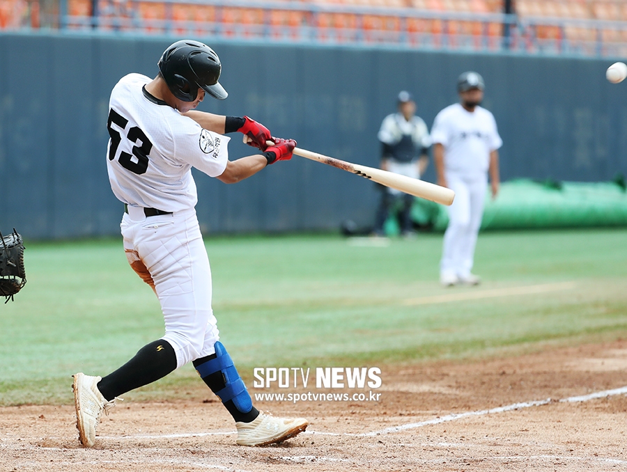 [포토S] 광주동성고 김도영, 1회부터 스리런 작렬!