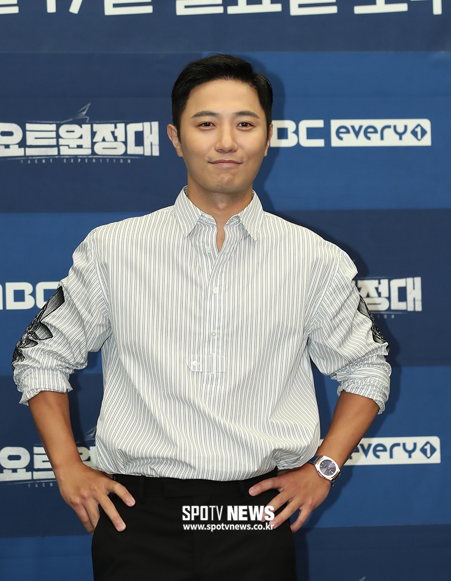 [포토S] 진구, 다부진 미소