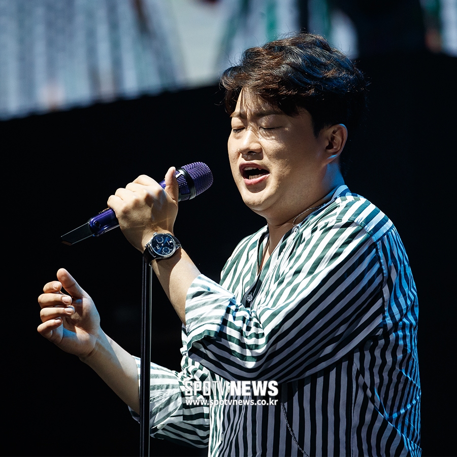 [포토S] 김호중, 울림 있는 목소리