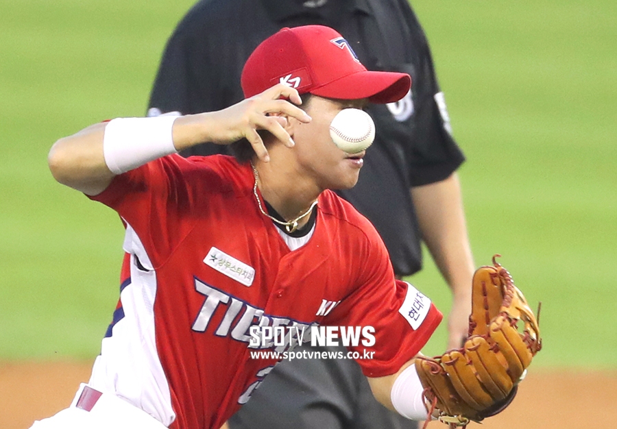[포토S] 박찬호, '공이 왜 손에 없지?'