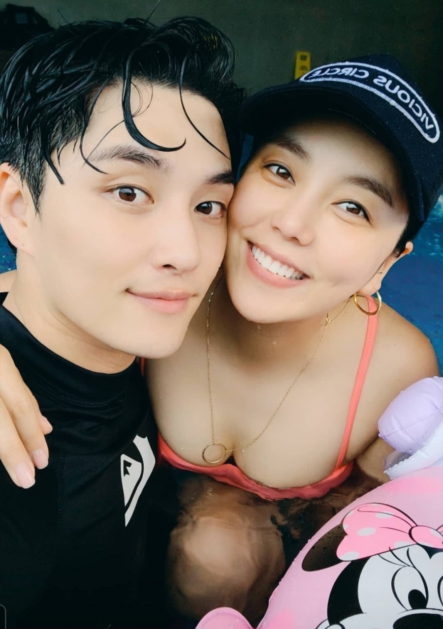 민우혁♥이세미, 딸·아들과 '럭셔리 프라이빗 글램핑'…"열 체크후 입장"