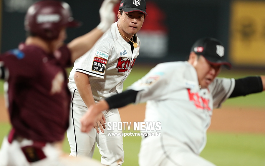 [포토S] 강백호, '아웃이냐, 세이프냐'