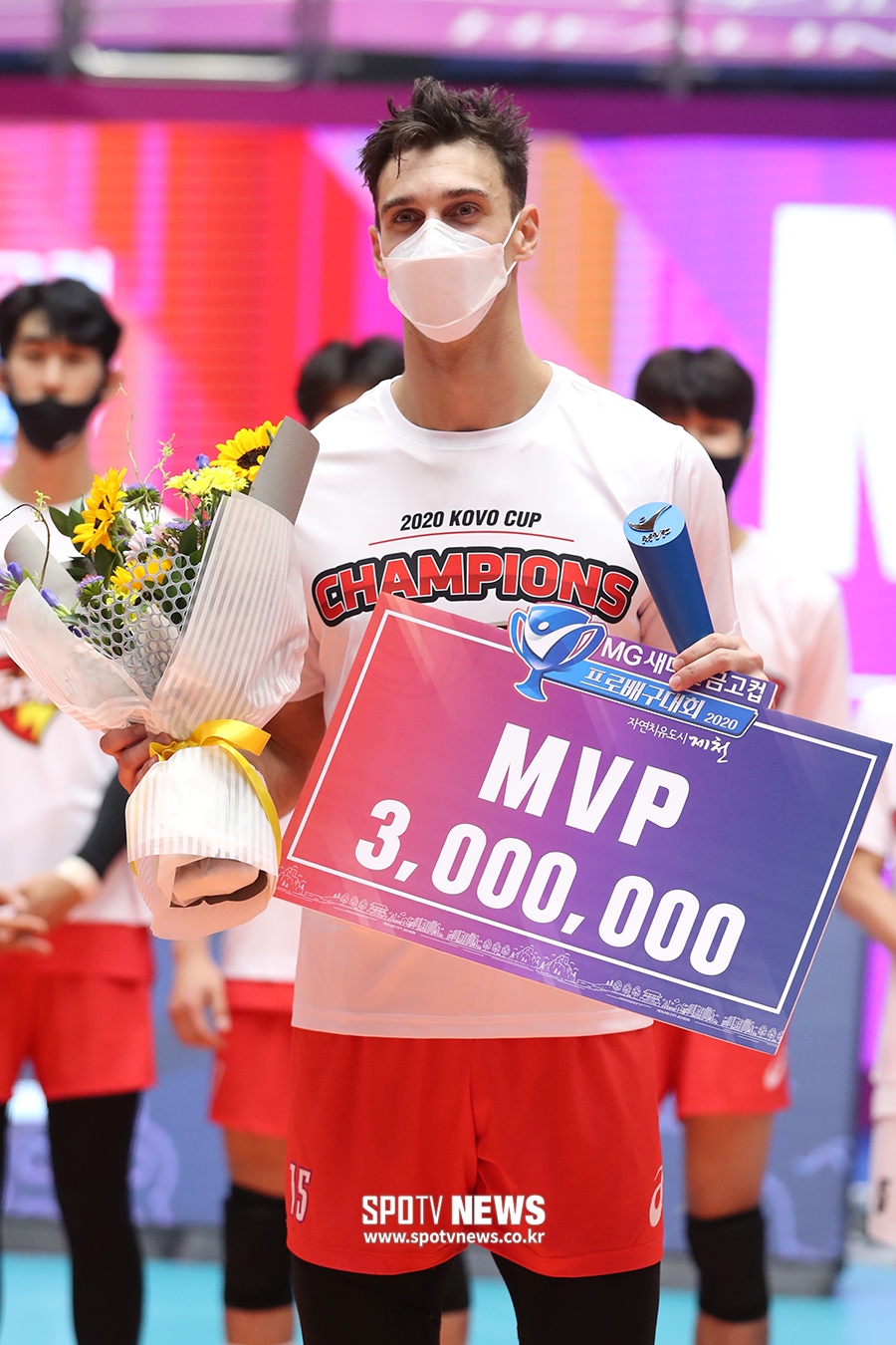 [포토S] MVP는 한국전력 러셀!