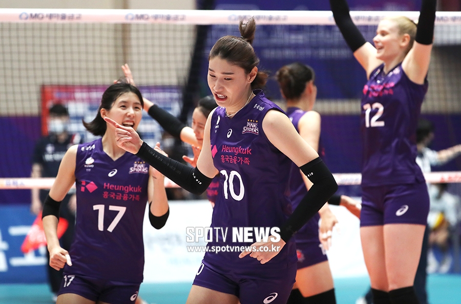 [포토S] 김연경, 연속 서브 에이스!