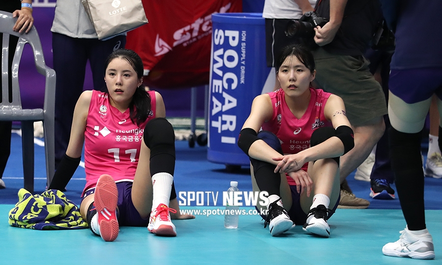 [포토S] 이다영-이재영, 믿을 수 없는 패배