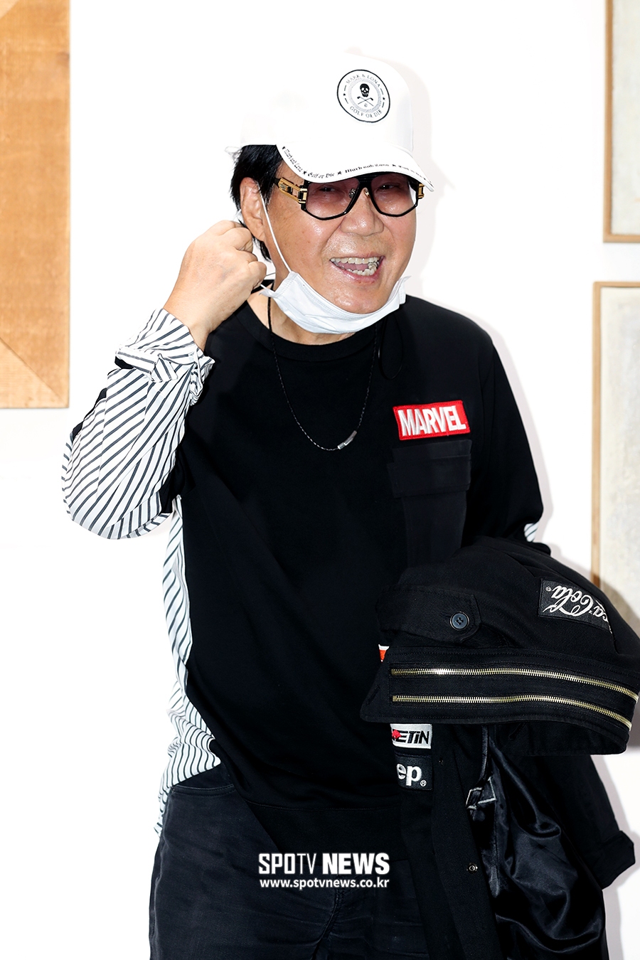 [포토S] 조영남, 다시 카메라 앞으로