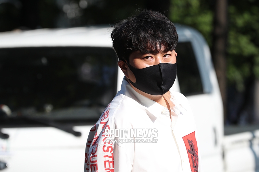[포토S] 김호중, 사회복무요원 근무 시작