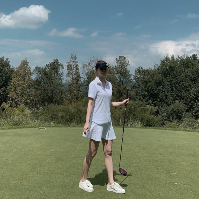'권상우♥' 손태영, 골프장서 뽐낸 171cm 각선미…'미스코리아 클래스'