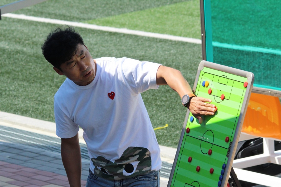 [한준의 축구환상곡] "대학 선수는 이미 프로다" 용인대를 챔피언으로 만든 부산 레전드