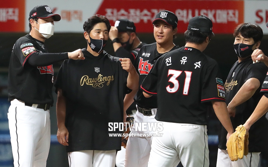 [포토S] 돌풍의 KT, 4연승 질주!