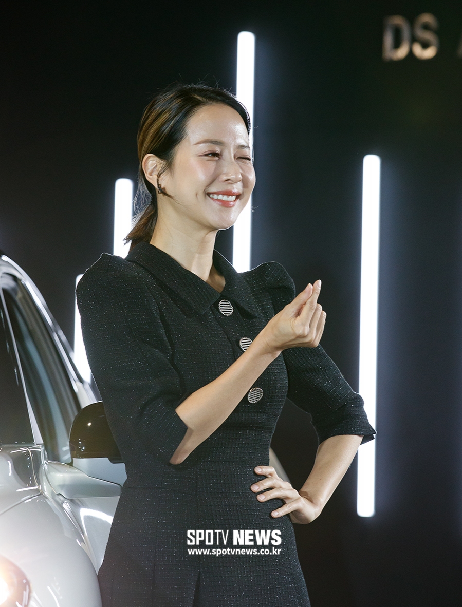 [포토S] 조여정, 매혹적인 윙크