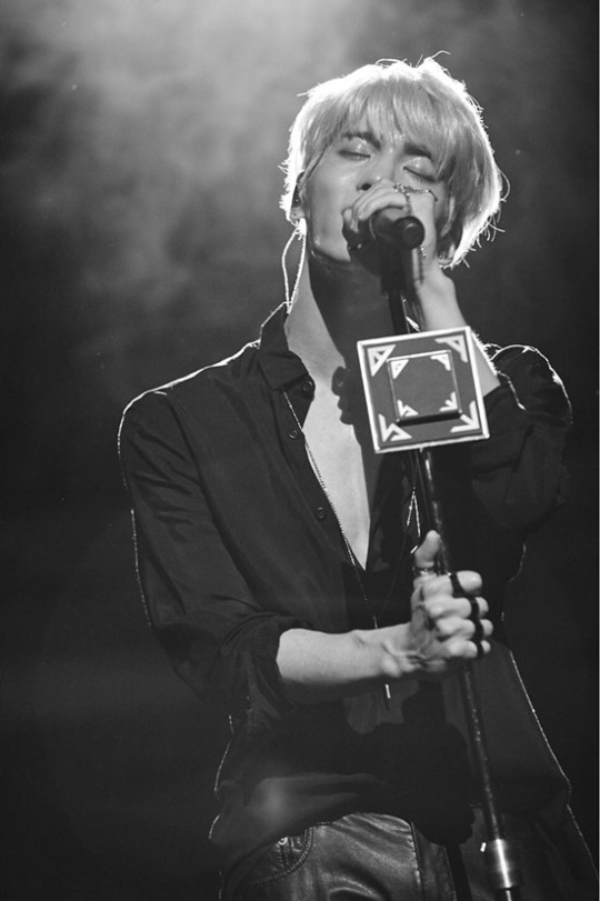 샤이니 故종현 재단 '빛이나', 코로나블루 심리방역에 2000만원 기부[공식]