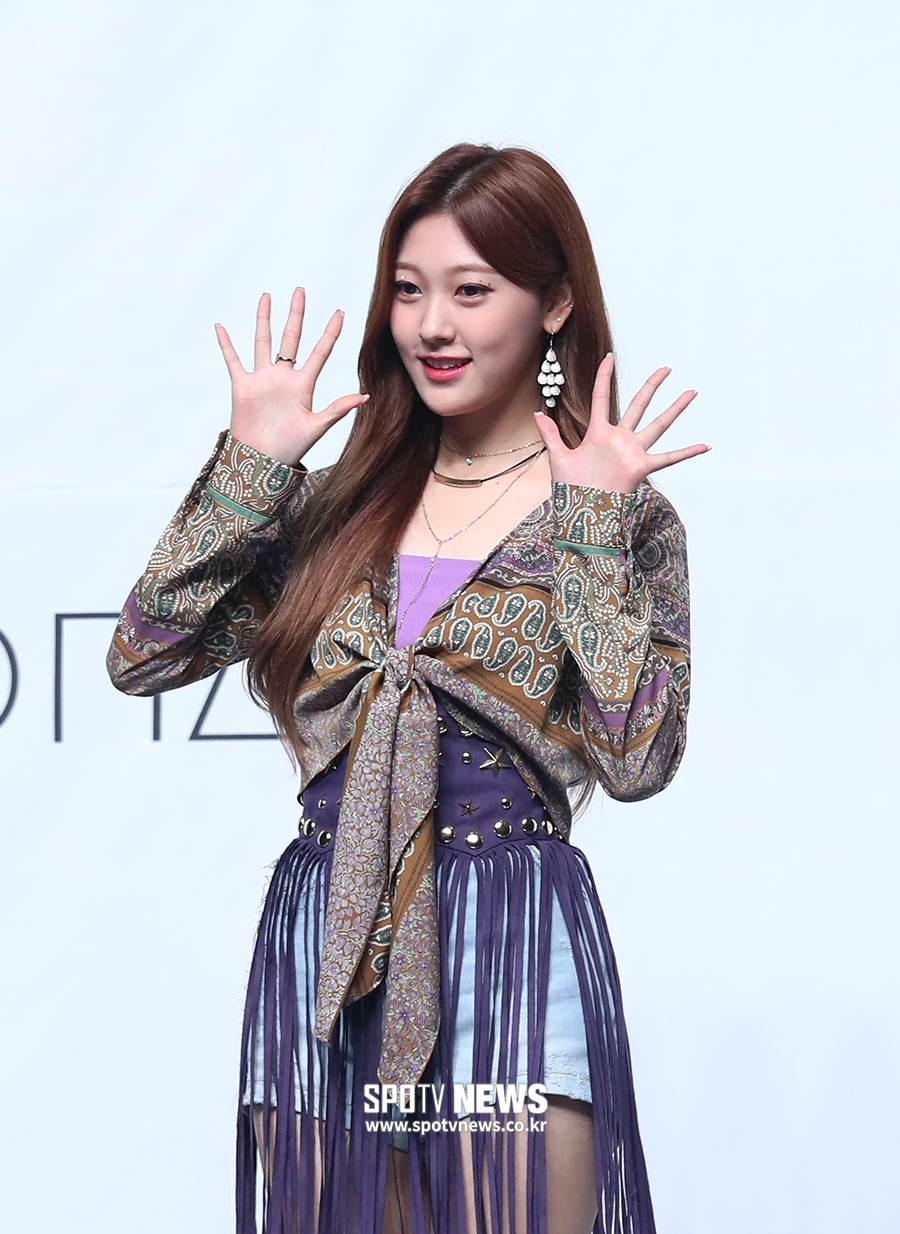 [포토S] '이달소' 최리, 사랑스러운 손인사
