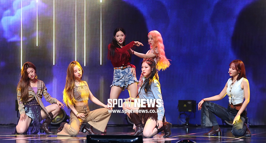 [포토S] 이달의소녀, 강렬한 눈빛의 소녀들