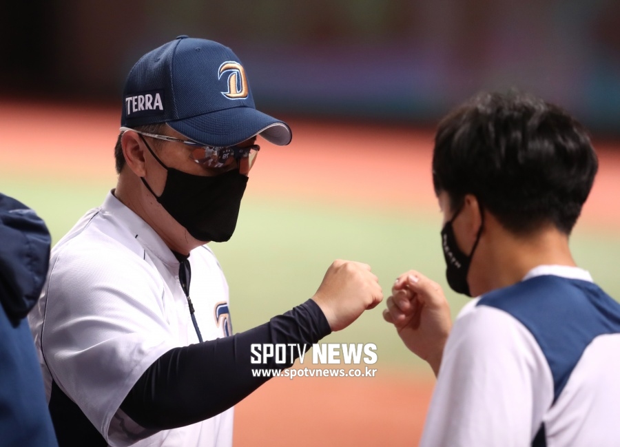 NC 1위 비결 물으니…"감독 혼자 할 수 없습니다"