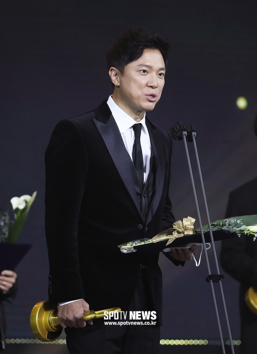 [포토S] 정성화, 문화체육관광부 장관 표창